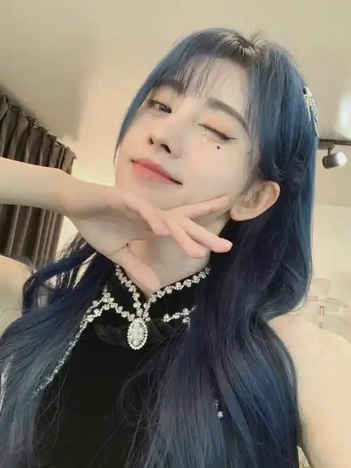 鞠婧祎蓝发##爱豆的神仙发色