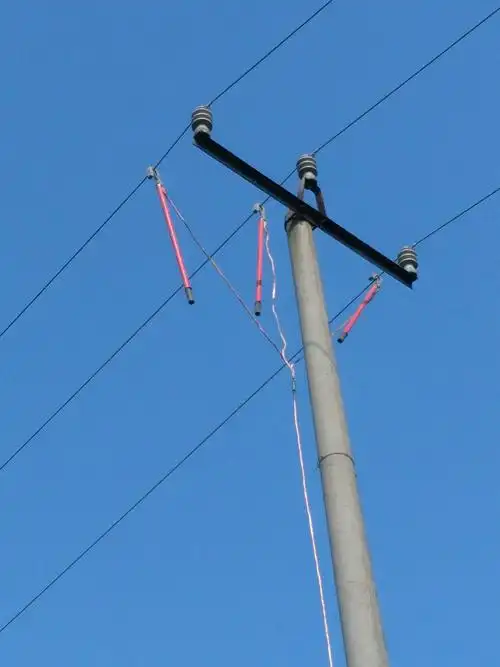 各分支线挂设了接地线