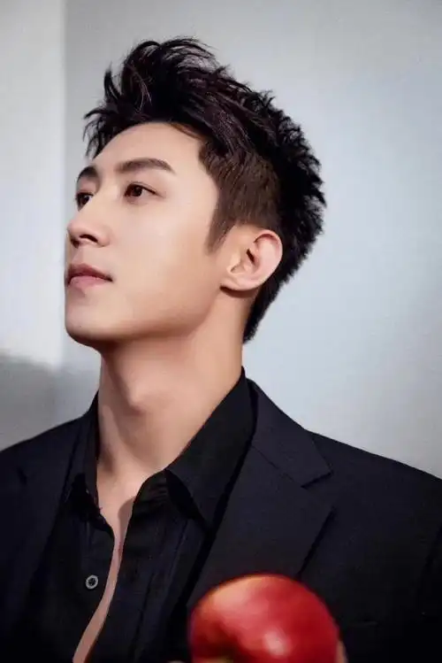 好久没见这么精致的黄景瑜了##黄景瑜妆后怼脸照