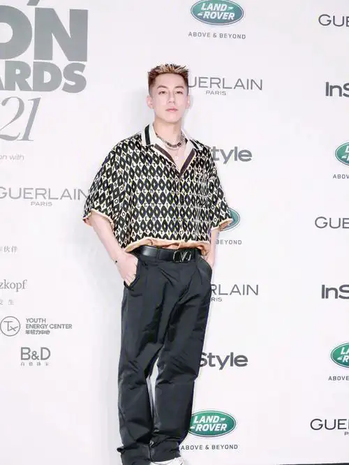 casper_卡斯柏  instyle icon  awards 2021红毯