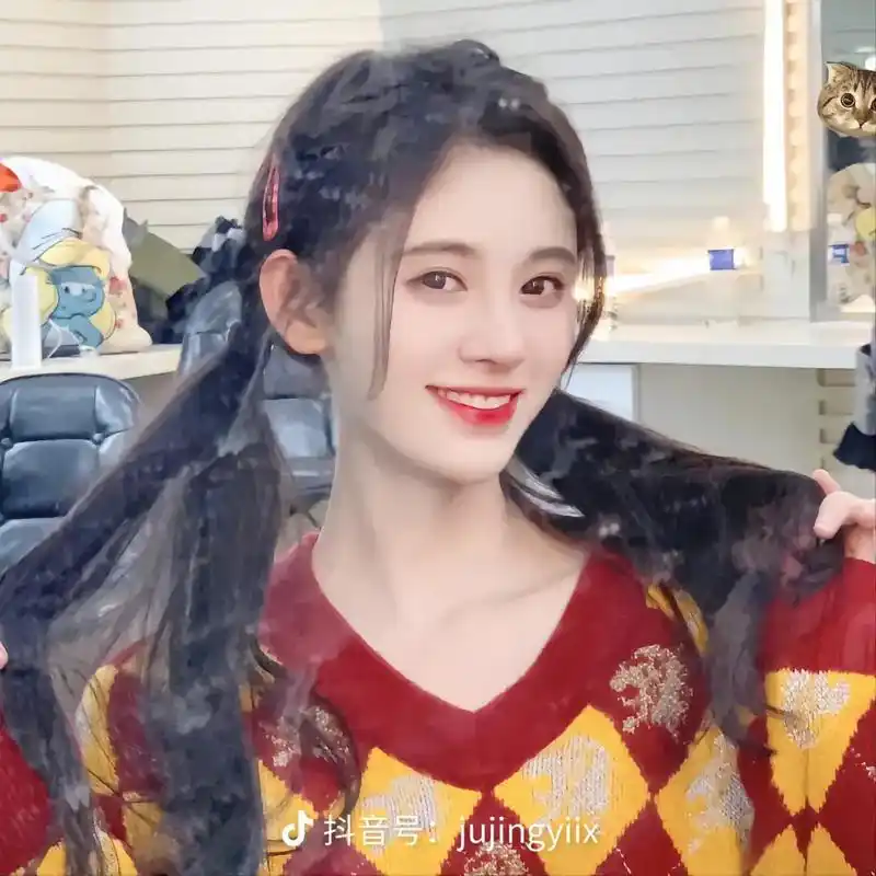 鞠婧祎的好看头像