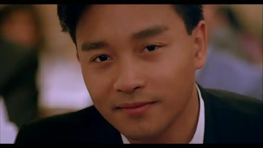 纵横四海,那温柔的眼神啊