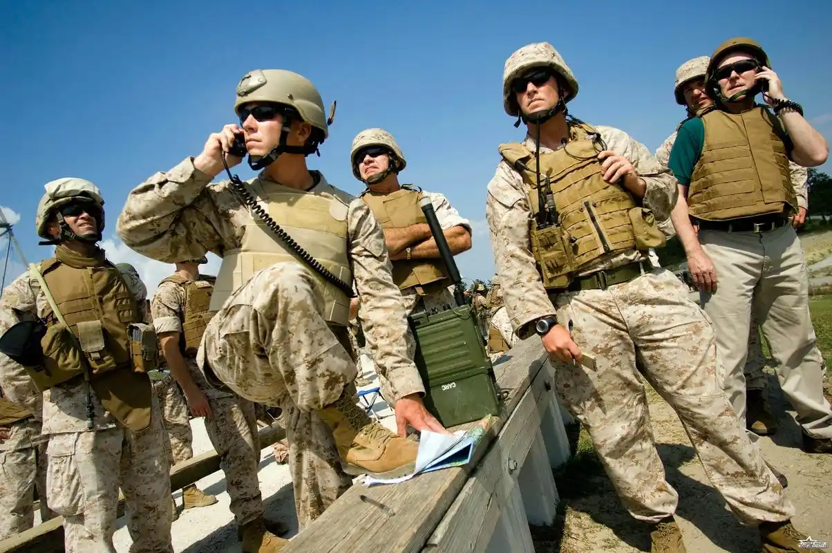 一身顶尖装备的美国士兵,他们装备总价是多少?这个数字有多豪!