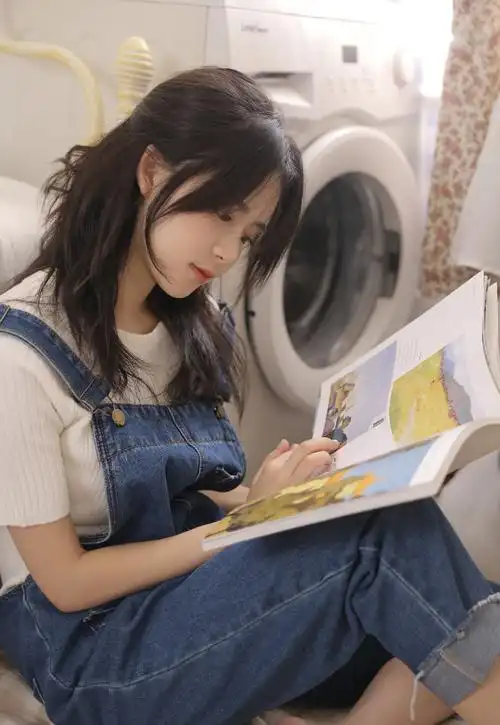 宅男女神修长美腿居家性感写真图片