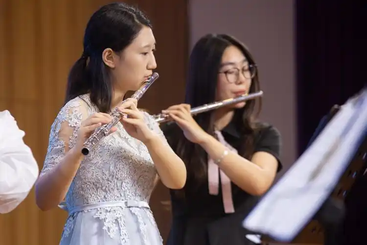 其它 懿豪长笛2019暑期音乐会精彩回顾 写美篇音乐会在60人共同演奏的