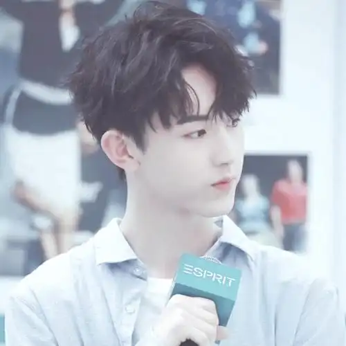 郭俊辰头像,男爱豆头像,郭俊辰,苏依涵郭俊辰