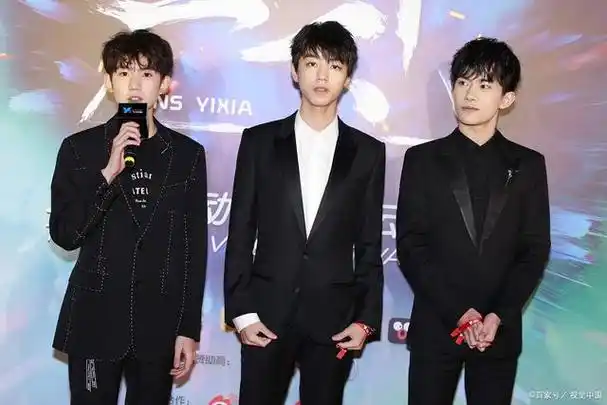 tfboys与时代少年团:师兄弟的唱跳梦想之路