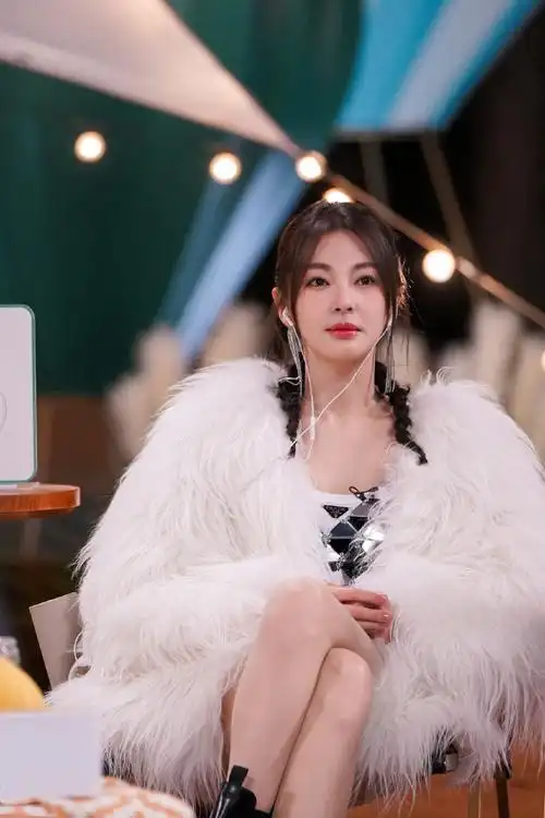 张雨绮超话7815#半熟恋人#爱情是风轻云淡,也是海枯石烂.