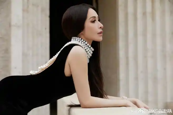 萧亚轩身材管理