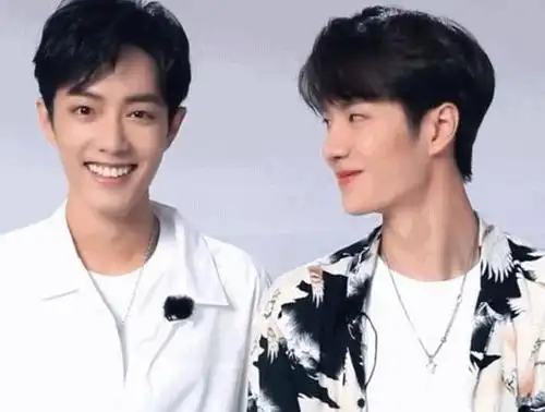 有种"诱惑"叫肖战的眼神!看看王一博的表情,网友:难以抵挡!