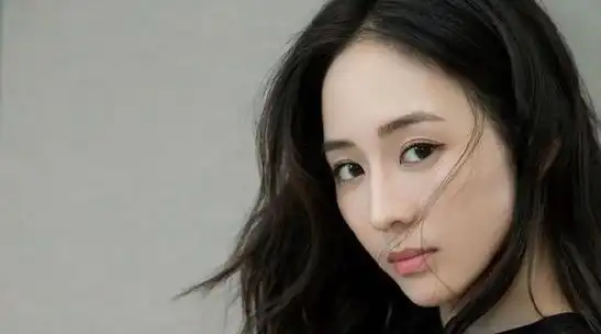 太长脸了这7位女明星都是大长脸却美得很高级