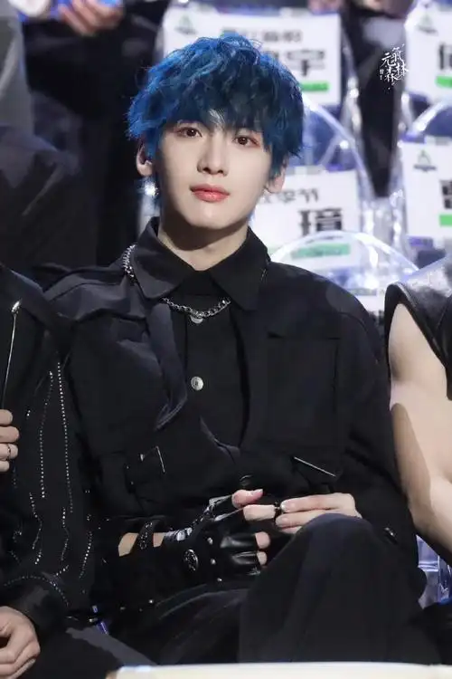 翟潇闻 二三荣光肆意生长