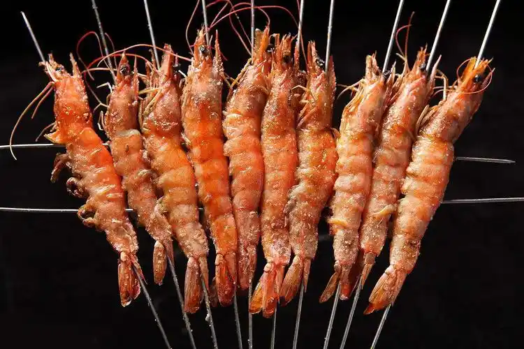 速冻小虾串 包烧 烤铁板油炸烧烤 青虾串小串串熟虾 10包*20串/件