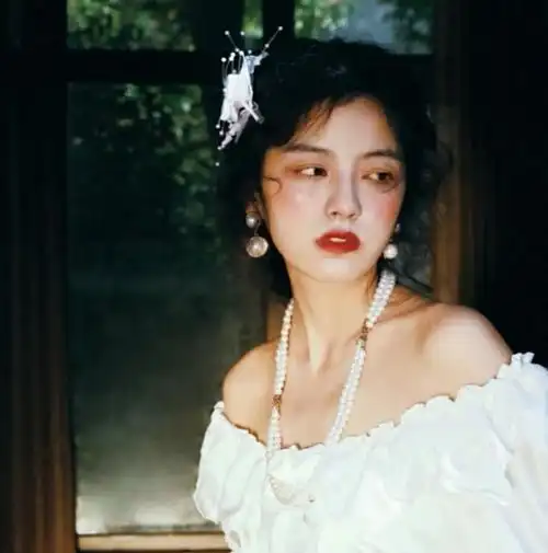 复古港风头像集美你爱了吗