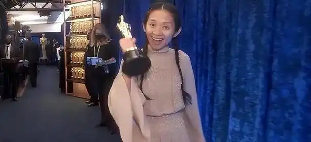 瞒了23年的宋丹丹女儿比巴图优秀好几倍如今已是华人骄傲