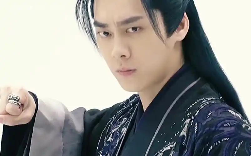 李易峰#云与海#陈钰琪#镜双城预告片#李易峰古装白发造型古装归来