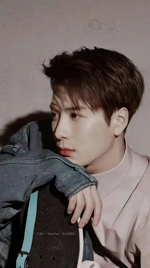 壁纸| 明星壁纸 :王嘉尔_动漫_公众_头像