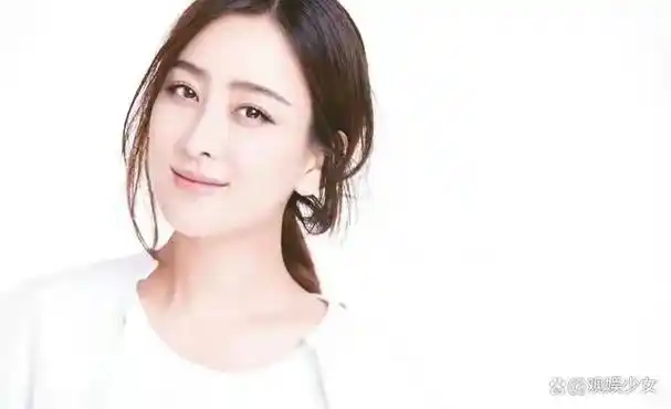 皮几万和李小璐事件让马苏也一并名声狼藉,但她后来似乎转战直播领域