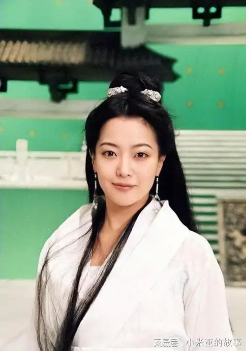 金喜善近照变化大本人发福变胖越来越面善本人依旧超美