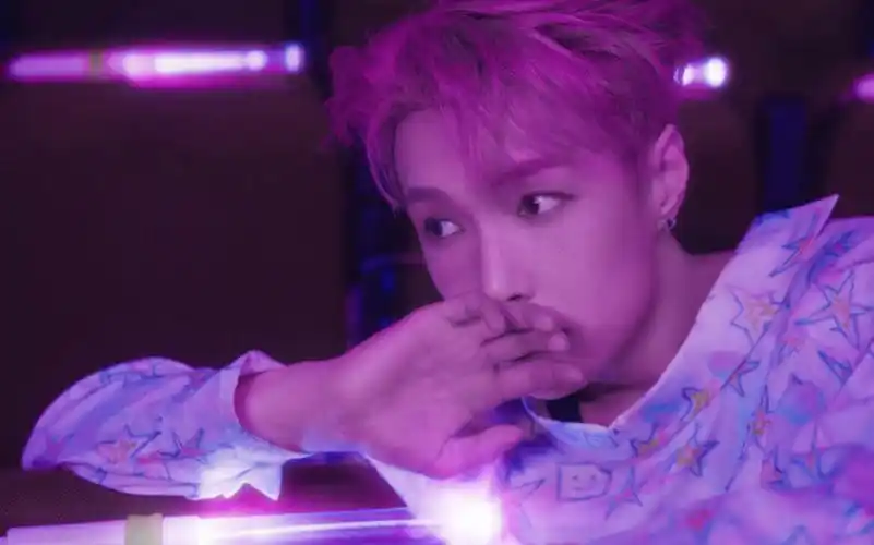 【张艺兴|紫色精灵】大航海演唱会重庆站幕后记录【231204:工作室更新