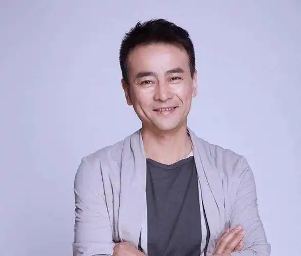 "琼瑶剧"中的内地男演员,虽都是配角,但魅力十足_佟瑞欣_刘子蔚_萧剑