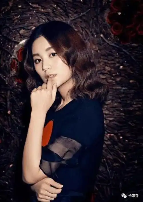 平阳籍女明星公布自己是同性恋 闺蜜韩雪 柳岩 杨子珊留言祝福