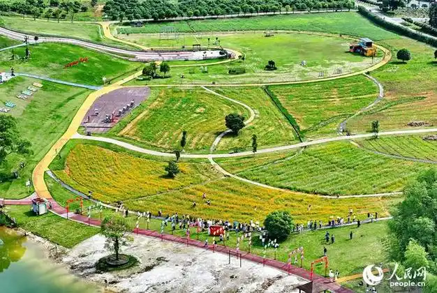 江西宜丰:乡村旅游热度高