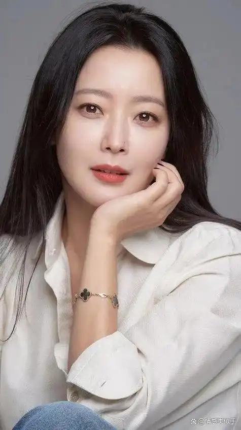 成龙和金喜善的新电影,大家怎么看,是去看吗