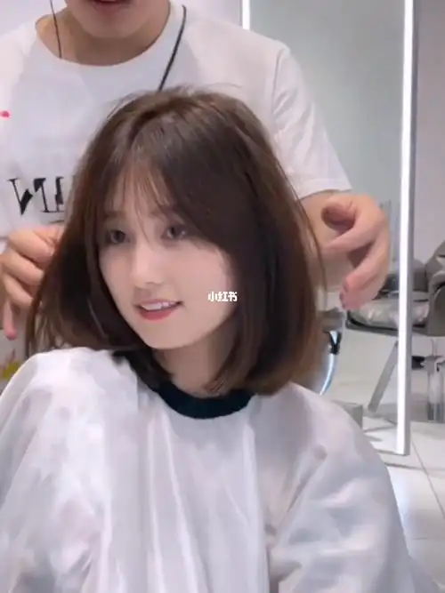 适合方圆脸集美的初恋中长发发减龄显脸小