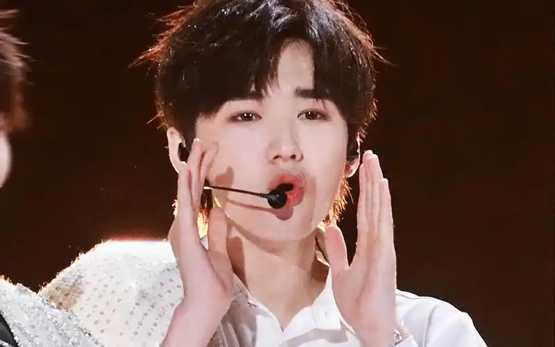 【宋亚轩直拍】卧槽!《理想之途》演唱会首秀唱跳舞台