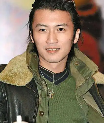 原创被问王菲和张柏芝谁的身材最好谢霆锋的回答我给满分