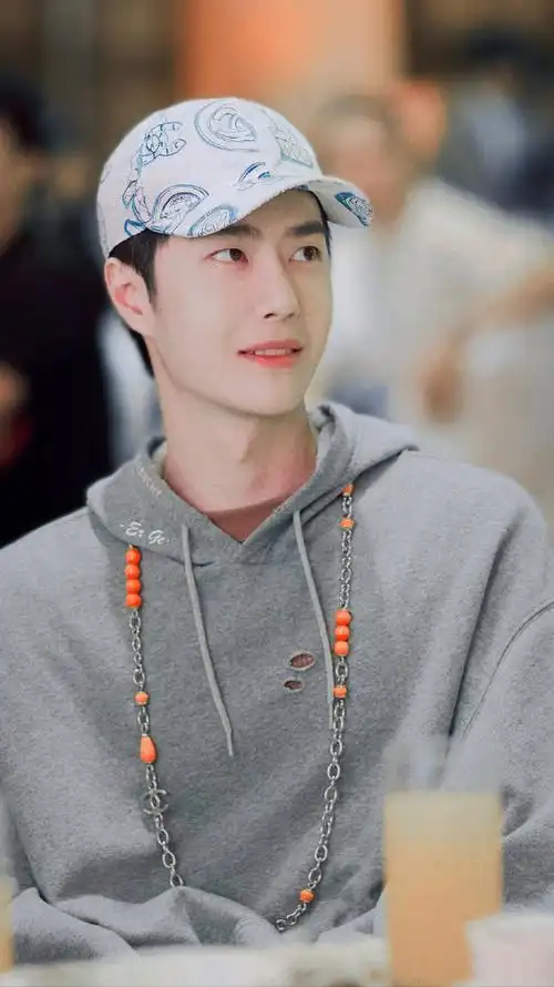 uniq-王一博#王一博#王一博自修|拿图92 去水印92 二改92 二改