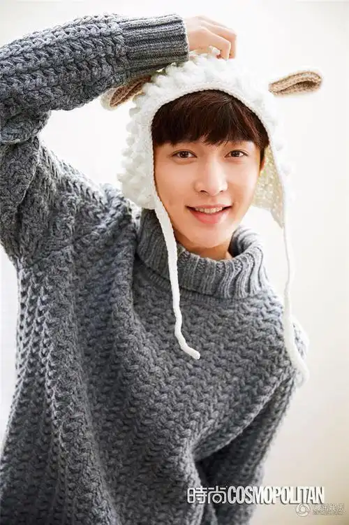 高清张艺兴卖萌登封面小绵羊秀腹肌做努力派娱乐腾讯网