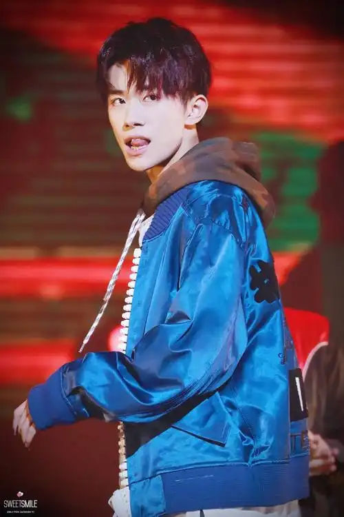 十七岁的易烊千玺