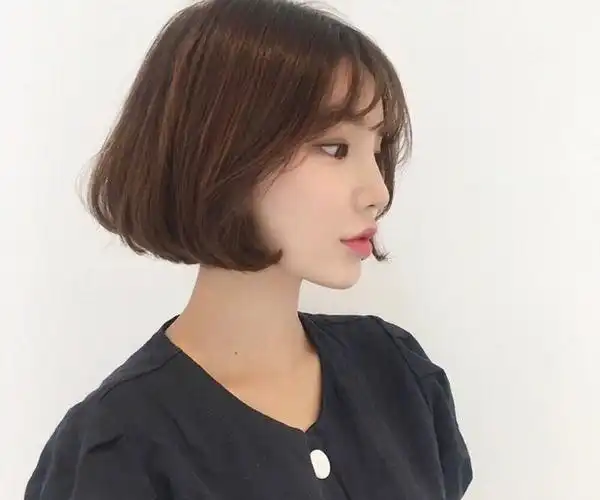 盘点2019年流行的女生短发造型