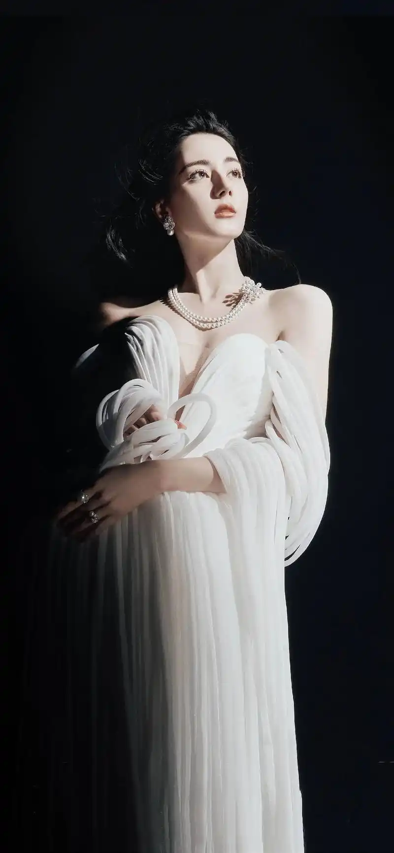 迪丽热巴费加罗十月刊封面#迪丽热巴 #公诉精英  - 抖音