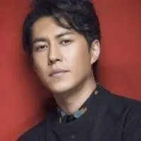 靳东头像高清图片大全_名人靳东真人头像大图下载_微信头像图片大全