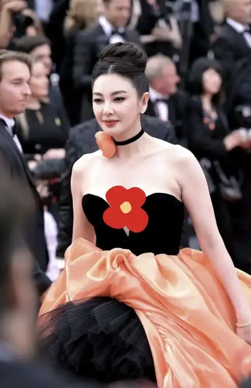 年轻时的张雨绮就是现实版千颂伊美得明艳张扬怀念10年前的她