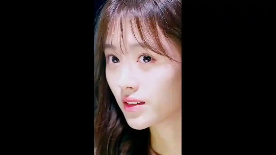 鞠婧祎治愈系笑容女神盛世美颜颜值