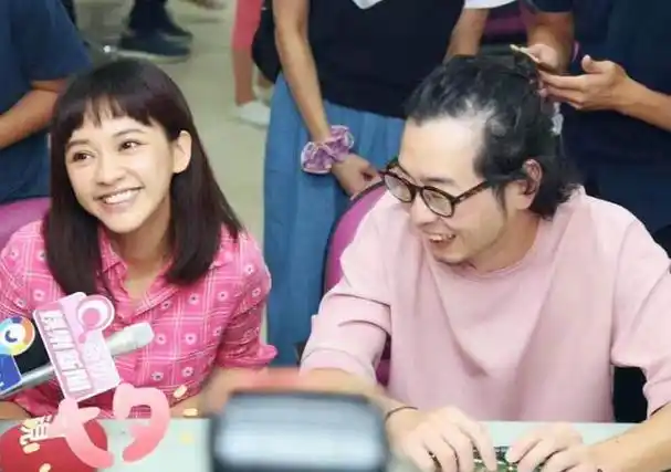 回顾那个叫闺蜜丈夫爸爸的陈意涵扎双马尾卖萌却说人设恶心