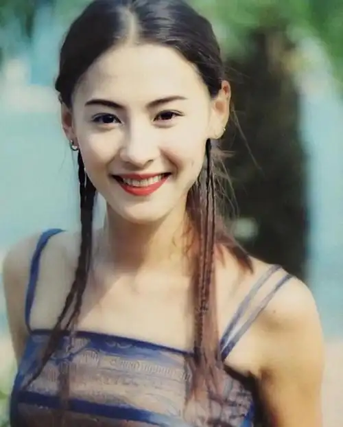 香港公认最美的女明星第一名附年轻时美照