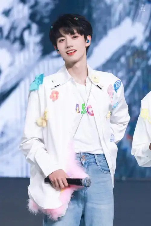 朱志鑫[超话]##朱志鑫 三代唯一断层top##今日星拍放送