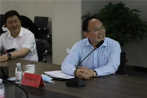 23位资深专家学者"云"聚泊里镇 提出智慧城市建设"金点子"