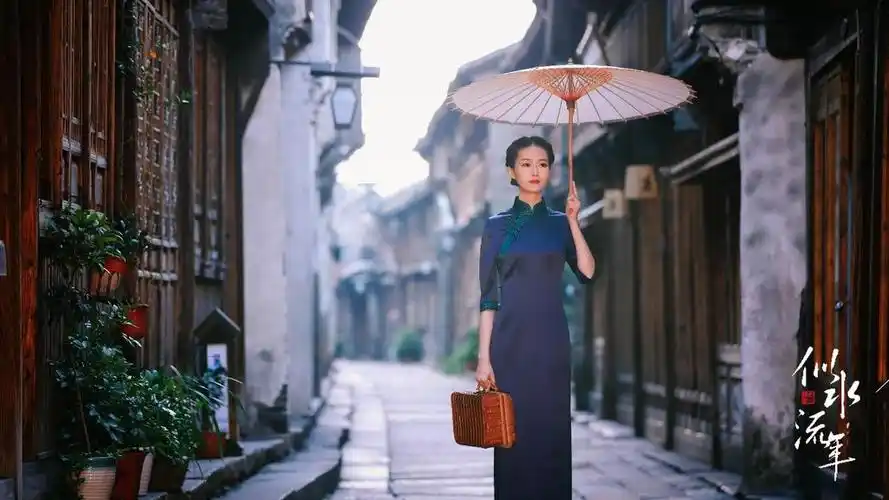 吴侬软语的曼妙佳人江南水乡里性感美女写真