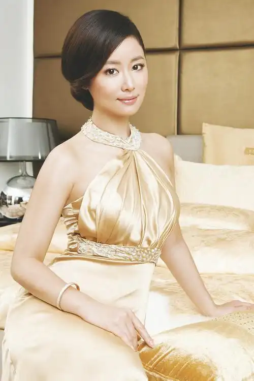 p>林心如(ruby lin),1976年1月27日出生于台湾省台北市,华语影视女