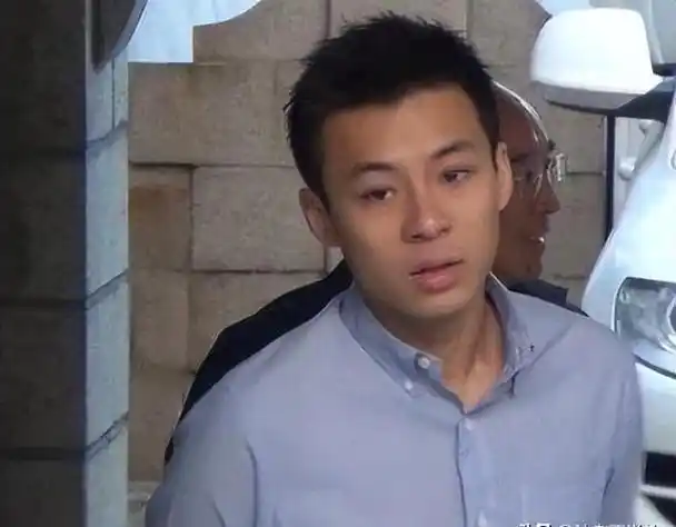 霍启仁大哥比我强二哥比我富但我才是家里最幸福的