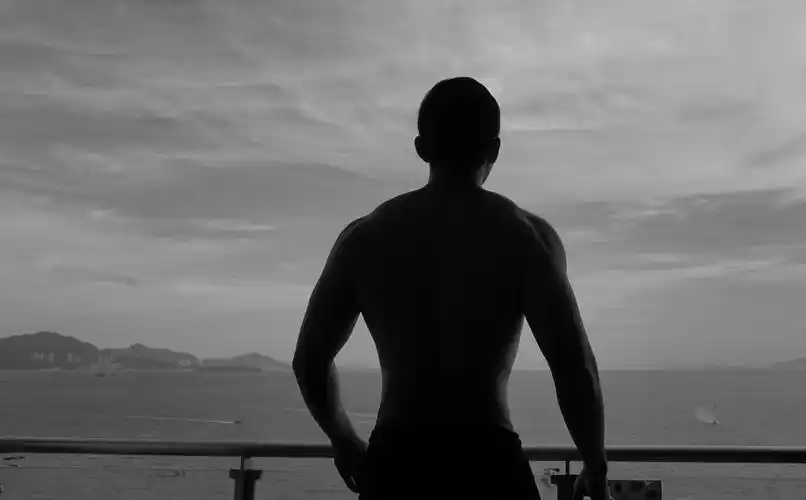 为什么中国肌肉男普遍练不大