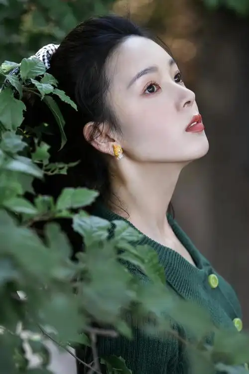 陈瑶最新写真冬季初恋女友风大片