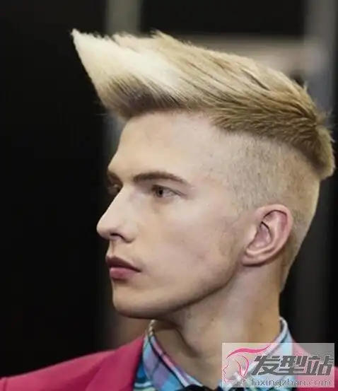 男生短发离子烫发型 干练利落尽显个性魅力