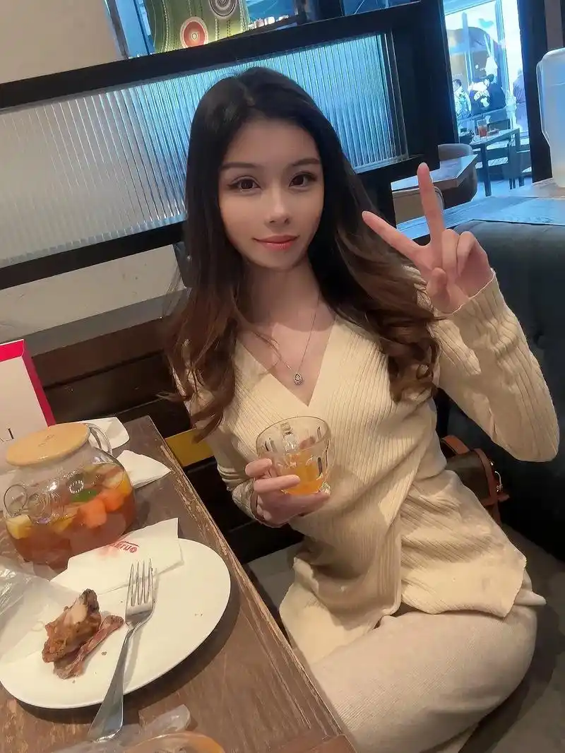 刚认识你的时候真的没有动过心 只是单纯的交个朋友 到最后你 - 抖音